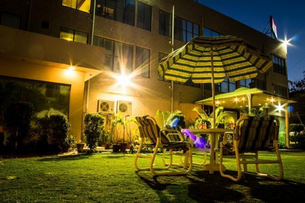 Hotel Country Inn image 10