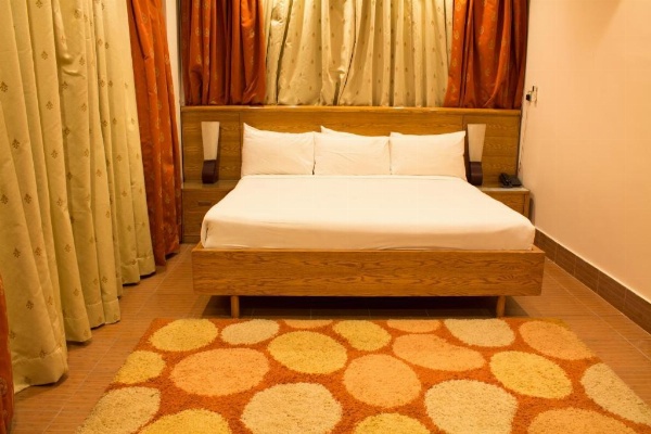 Hotel Country Inn image 24